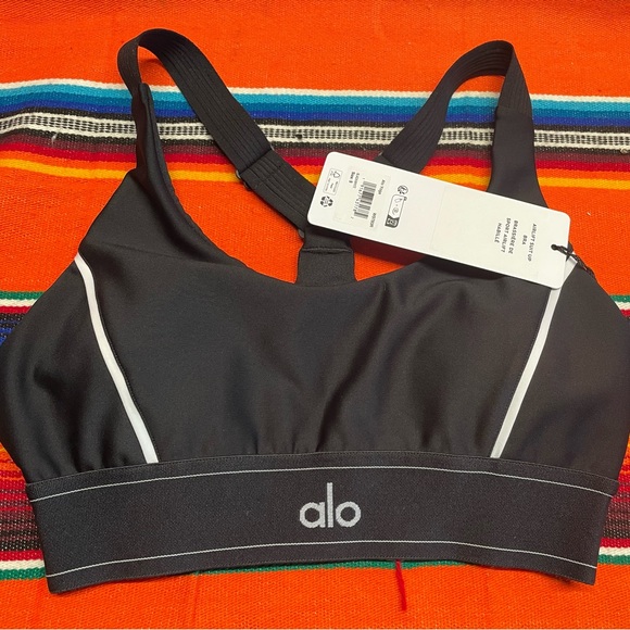 Alo airlift suit-up Bra - Picture 4 of 5